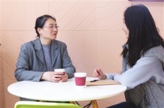 着同窗们本人想一会儿 